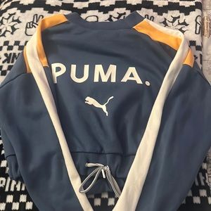 puma outfit crop top and sweatpants